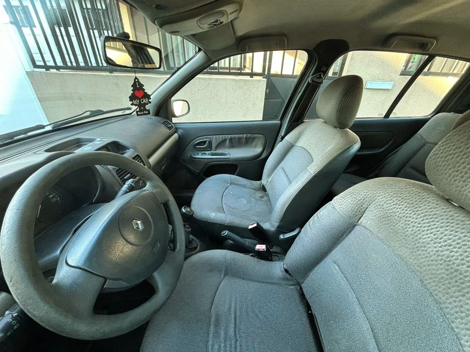 Renault Clio diesel 5lugares   IMPECÁVEL