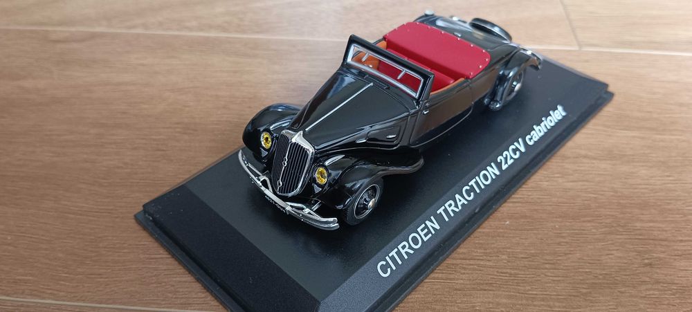 Citroen Traction 22CV Cabriolet 1/43  Norev