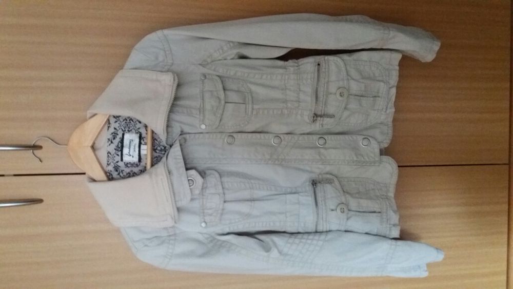 Casaco de meia estação