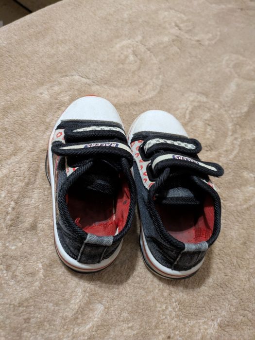 22 trampki/ tenisówki Mc Quenn