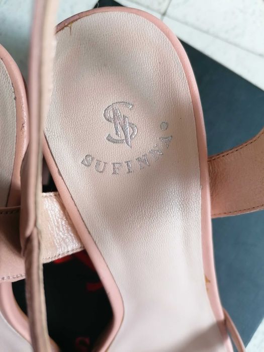 Босоніжки АГОНЬ! Пудра, нат шкірв, 39р Sufinna (Туреччина) б/у
