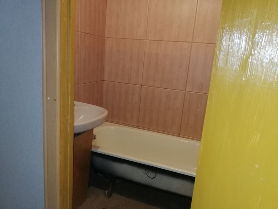 Продам 1 ком. квартиру Л/Б Полногабаритная 44кв.м.+лоджия 11кв.м. ОСББ