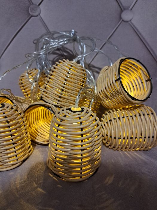 Oświetlenie ogrodowe solarne – sznur imitacja rattanu, 560 cm, 10 lampek