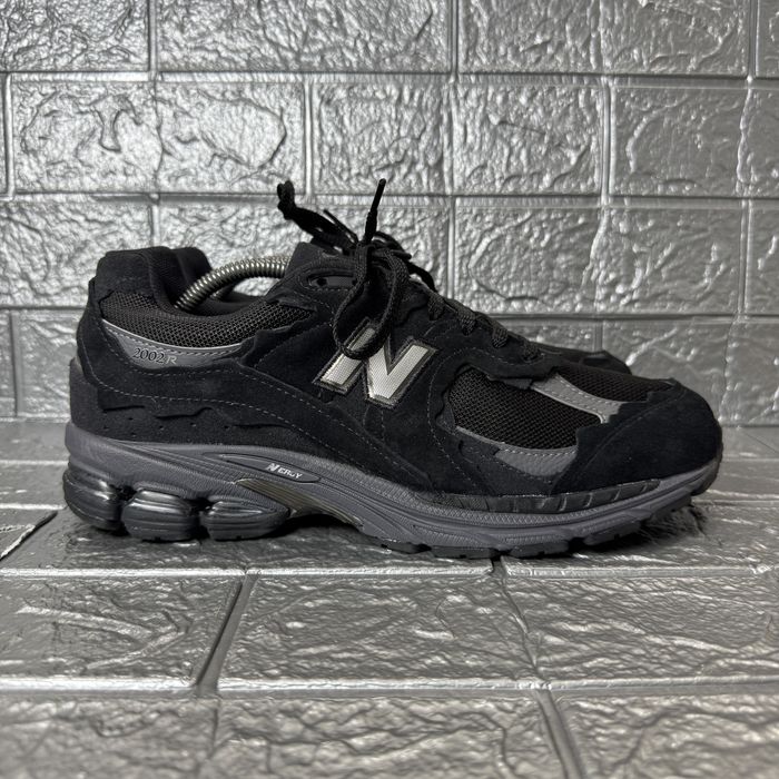 Чоловічі кросівки  New Balance 2002R GTX Protection Pack Black Magnet U20023MB