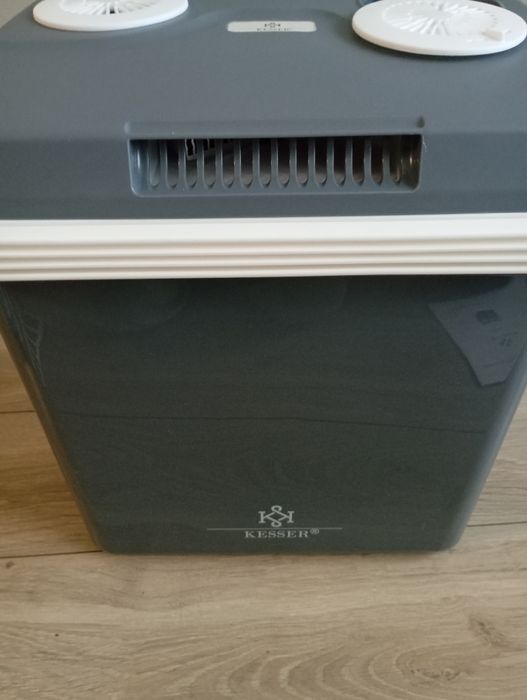 Lodówka termoelektryczna turystyczna 32 L Kesser 32 cm x 44 cm x 44 cm
