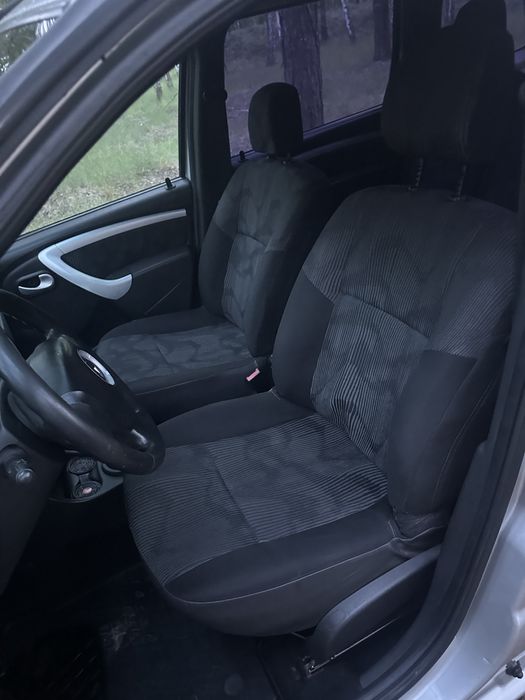 Renault Logan 2009 1.6