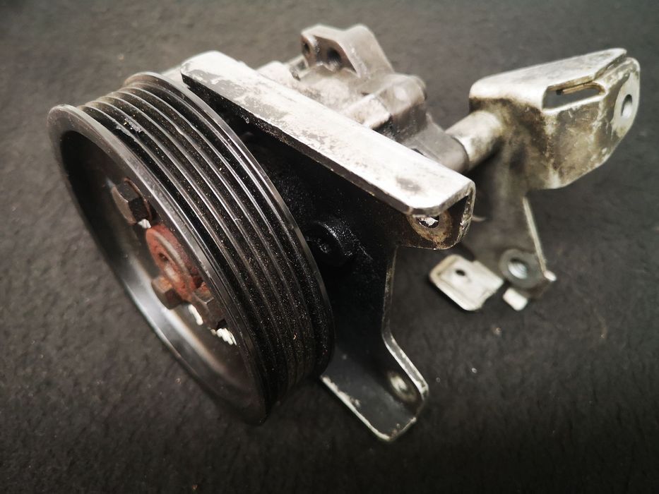 Bomba direção assistida bmw5 520i 625i 530i gasolina e60 e61 2003- EPC