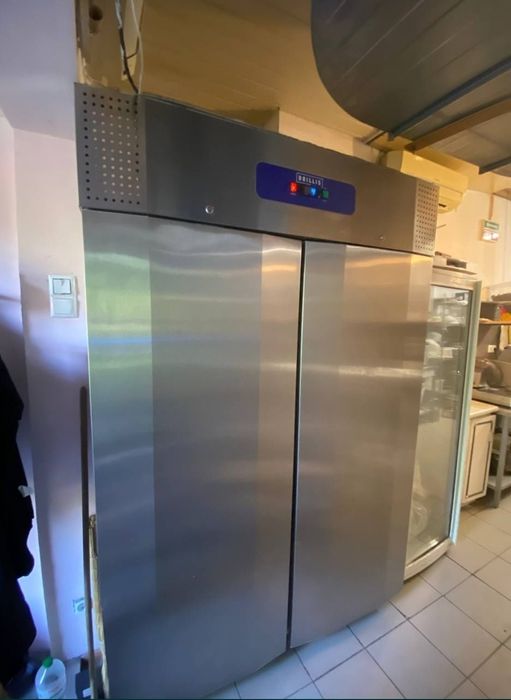 Холодильник Шафа холодильна дводверна BRILLIS GRN-BN18-EV-SE-LED