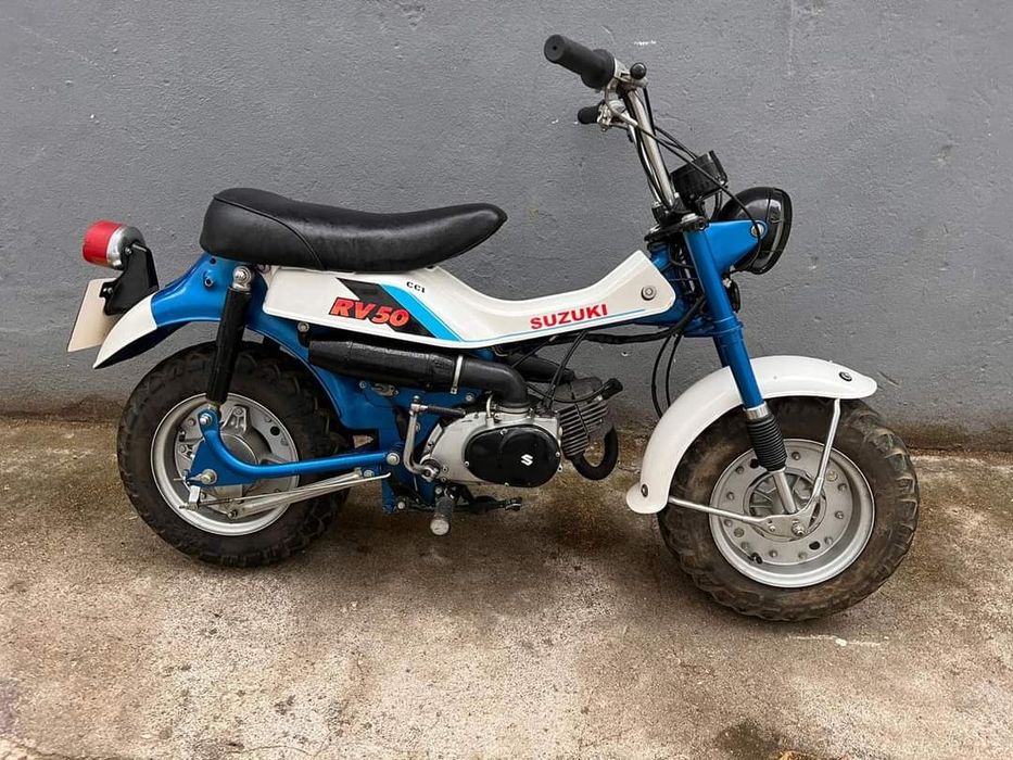 Suzuki RV 50    ..