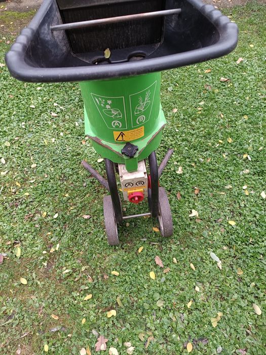 Rozdrabniacz do gałęzi i kompostu Viking na siłę