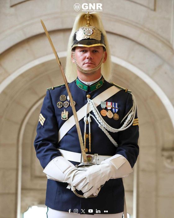 Espada  de cavalaria portuguesa de 1905, fabricado em Solingen