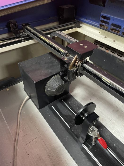 Máquina de impressão e corte laser SPIRIT