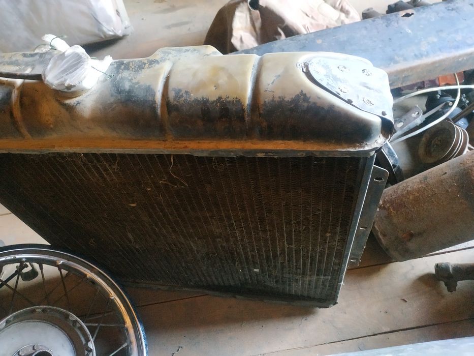 Частини переднього моста