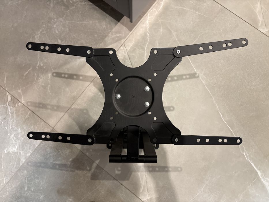 Wieszak  na telewizor