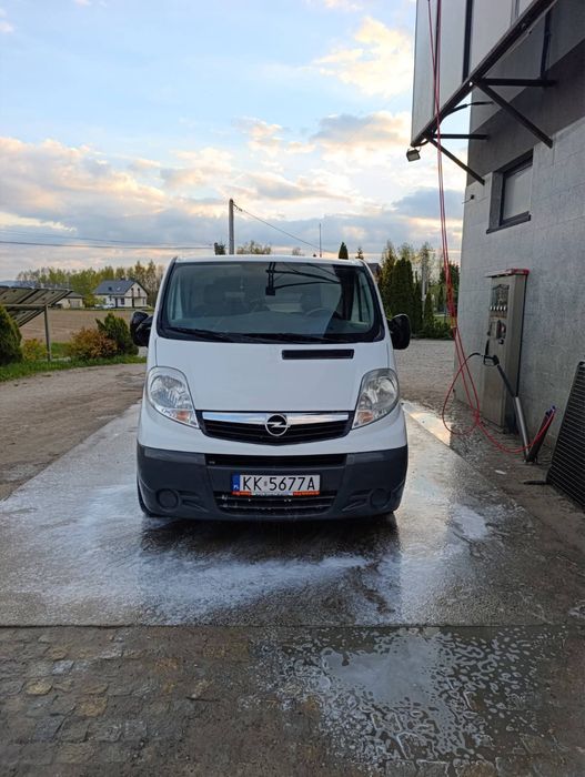Sprzedam opel vivaro 2.0cdti maxi 2013