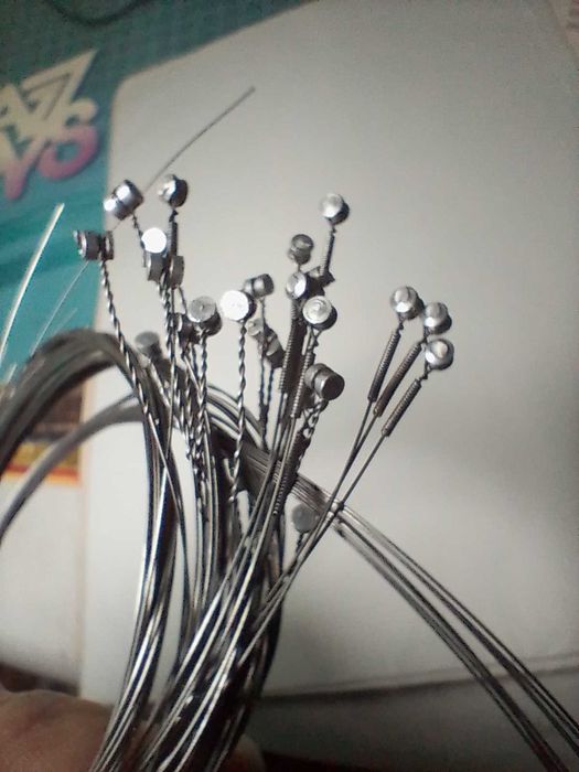 Струны для гитары номер 2