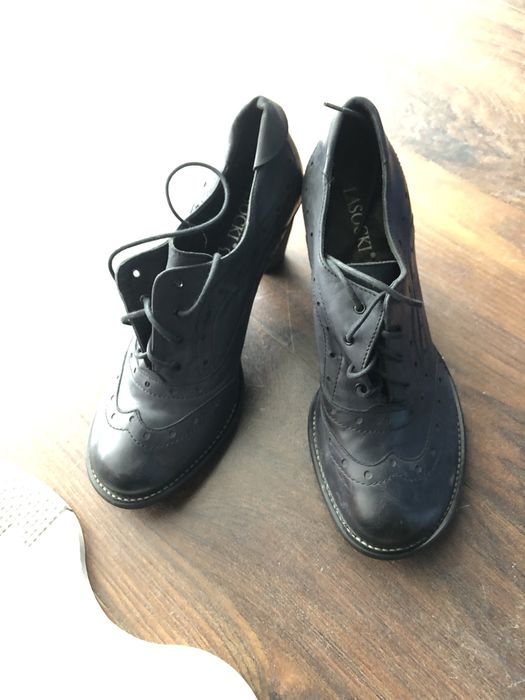 Świetne czółenka damskie Lasocki roz 37