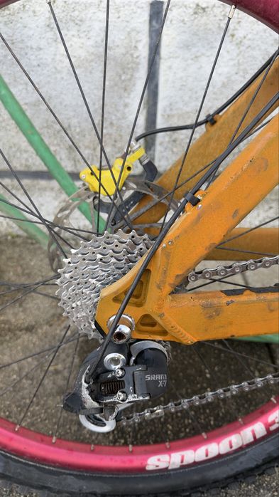 Bicicleta BTT Suspensão Total (Downhill) RockShox – Muito Robusta