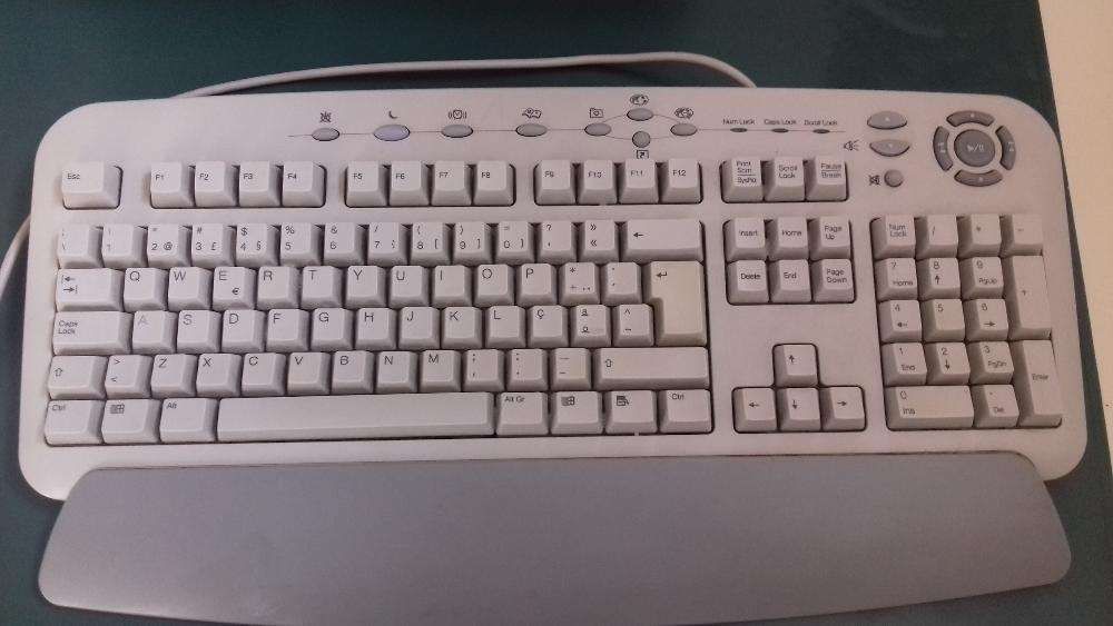 Teclado para computador fixo BTC