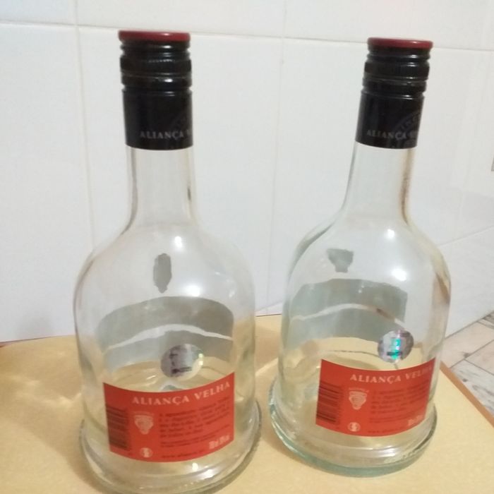 Garrafas Vazias Aguardente "Aliança Velha"