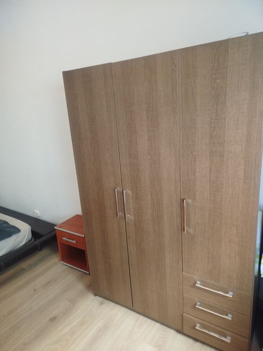 Quarto para alugar  na ameixoeira  com ar condicionado.