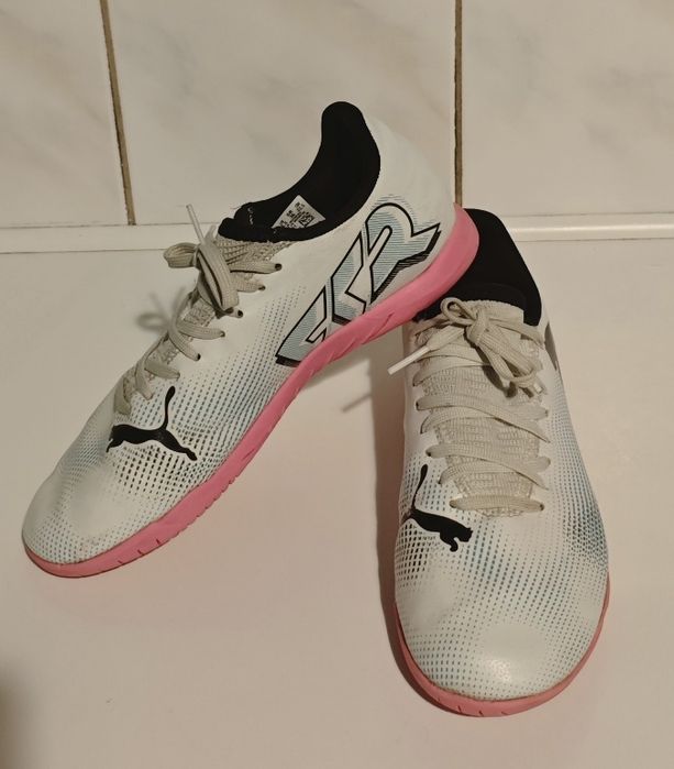 Halówki Puma 36 Future 7 Play buty piłkarskie