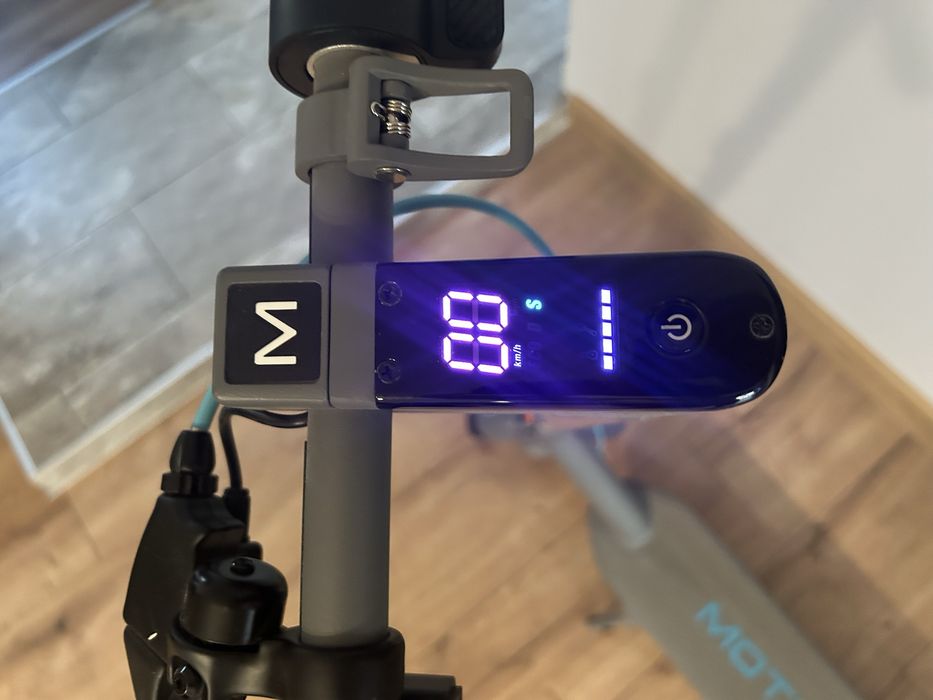 Hulajnoga elektryczna Motus scooty 10
