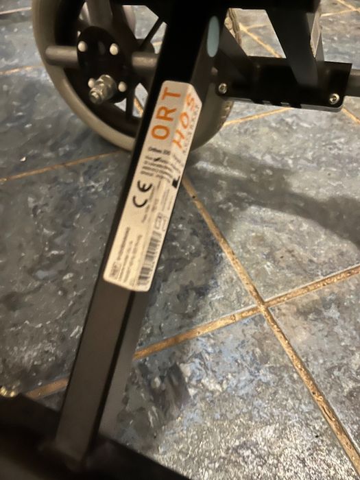 Cadeira de rodas - Orthos - desdobrável