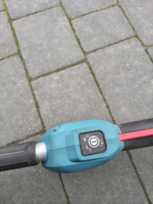 Podkaszarka Makita