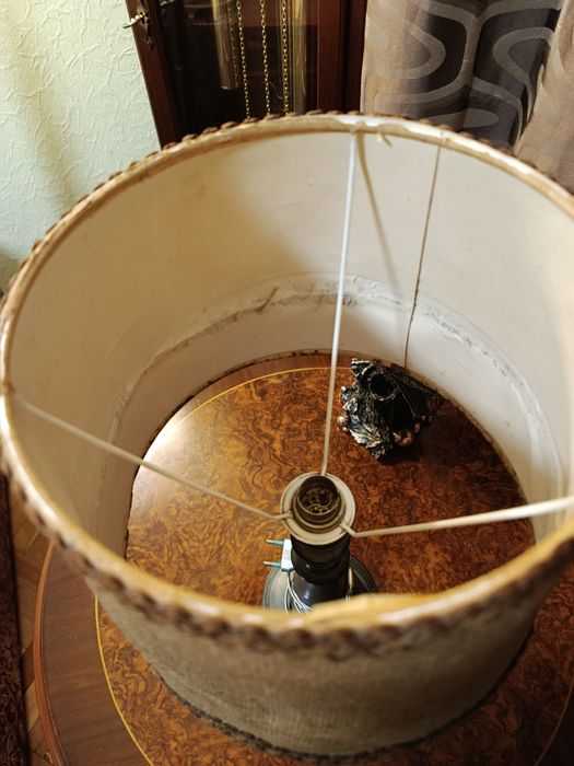 Лампа настольная