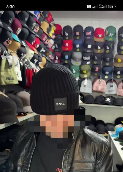 Шапка Prada,Boss