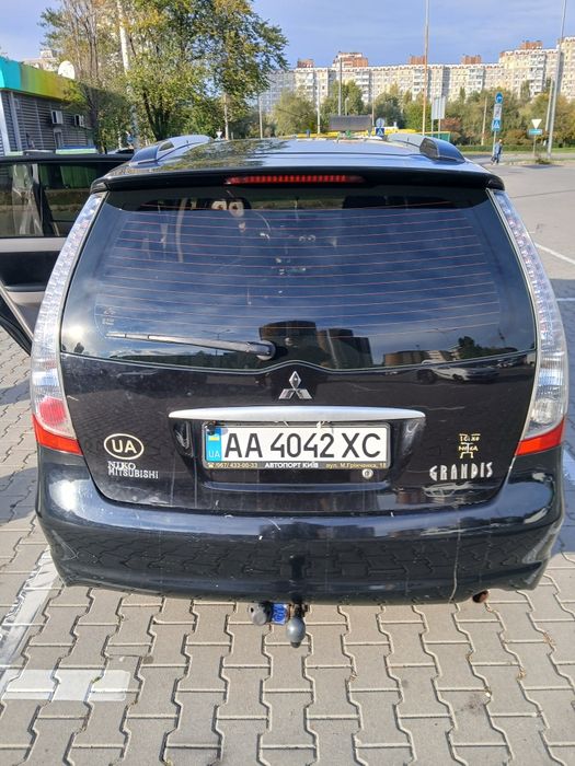 Mitsubishi grandis