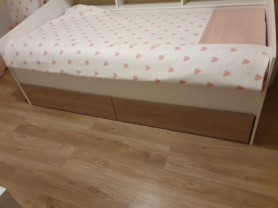 Cama individual compacta, com nichos e gavetões NOVA
