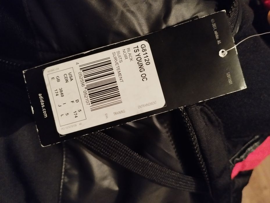 Bluza ADIDAS Ts young oc rozmiar L
Kod
G81120