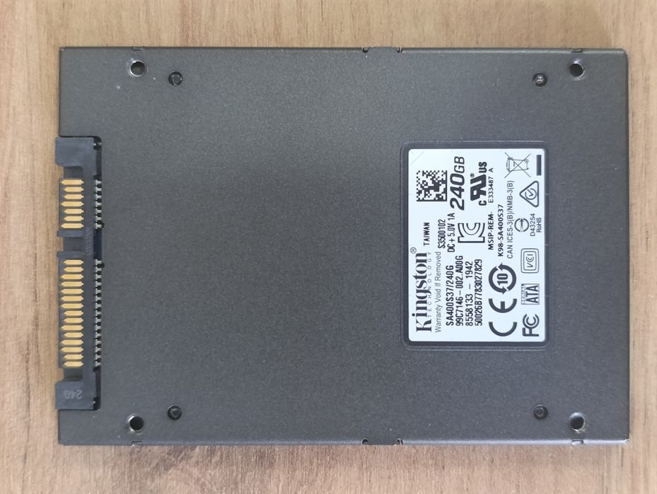 SSD диск Kingston SSDNow A400 240GB 2.5" SATAIII (SA400S37/240G)