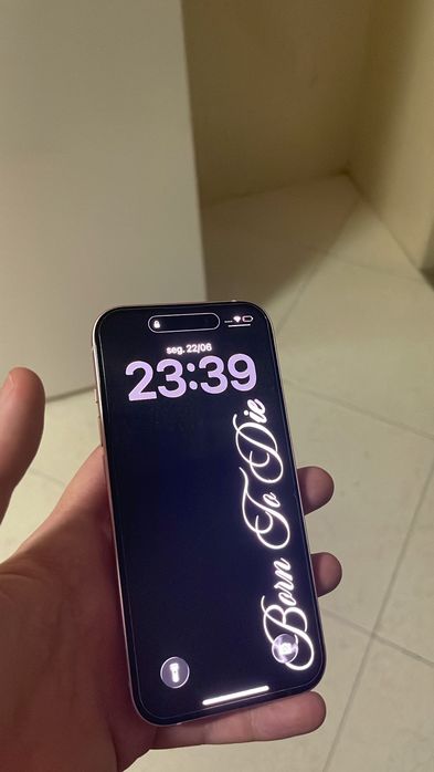iPhone 15 128GB