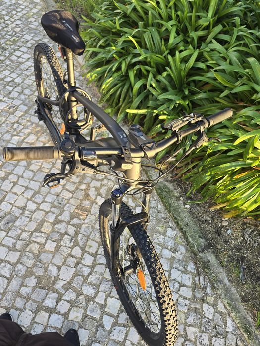 Bicicleta Elétrica ROCKRIDER 27.5" E-ST 500