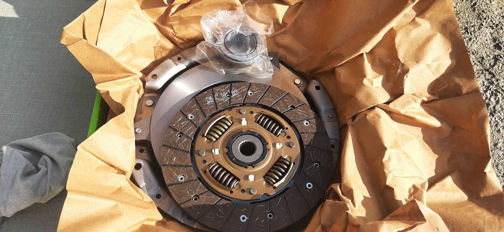 Запчастини на Ланос.