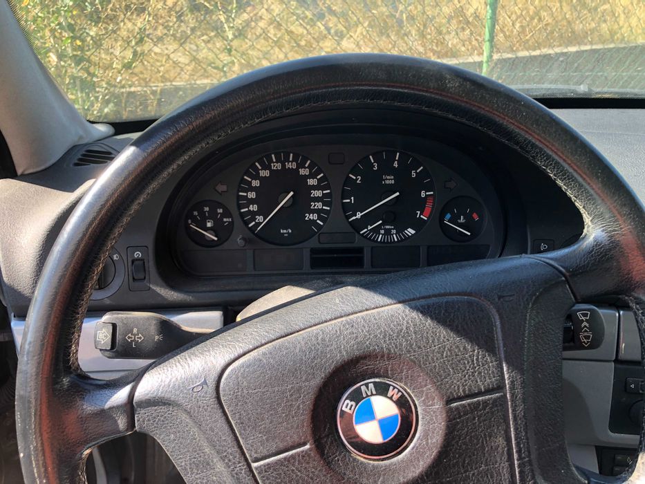 BMW 520i Touring E39