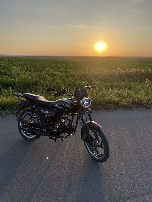 Mustang fit 125 в гарному стані