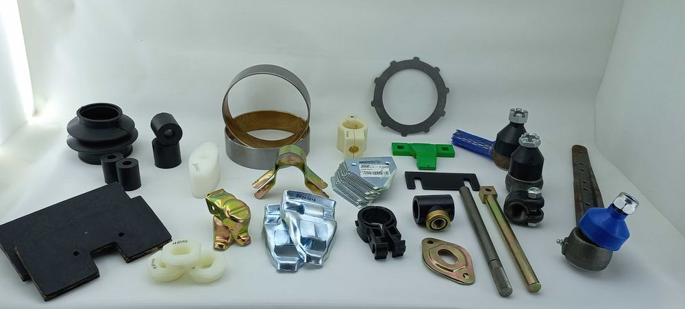 Запчастини комбайнів та тракторів Джон Дір 935/945/955/975/1052/1055..