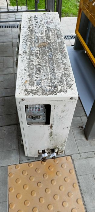 Кондиціонер Lessar LS-H18KB2.
