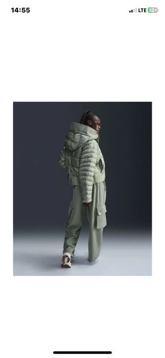 Жіноча куртка Nike