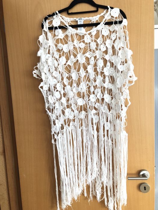 Blazer preto H&M 38, ,sweat cinza, poncho Mango