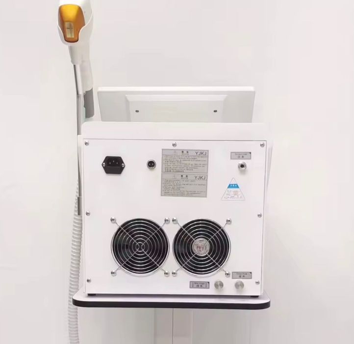 Máquina de depilação a laser de diodo de 4 comprimentos de onda - Indolor com resfriamento lce para rosto e corpo.