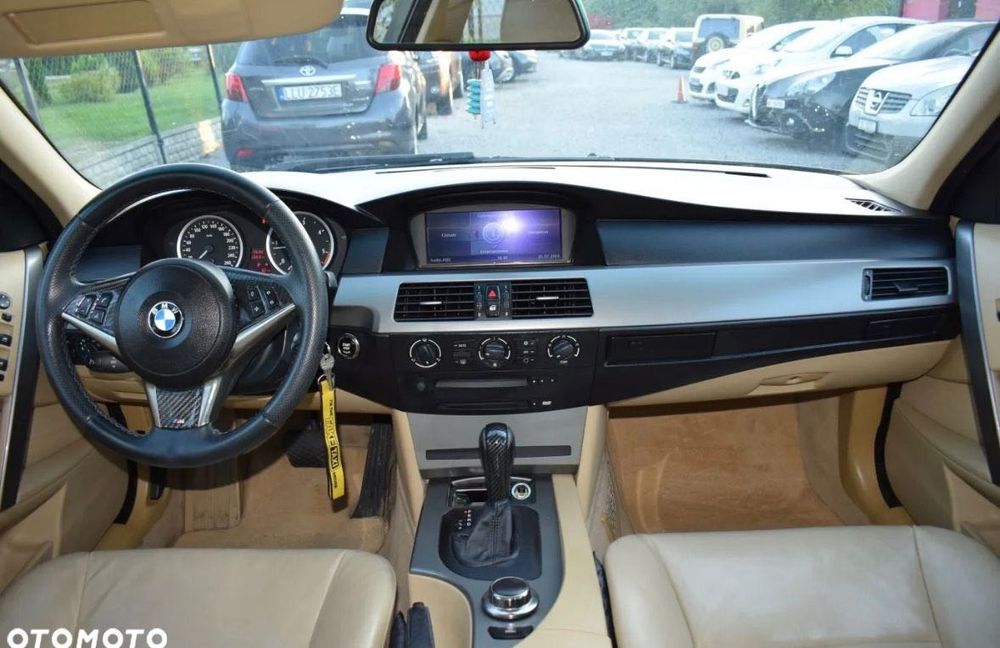BMW e61 2.0D Mpakiet