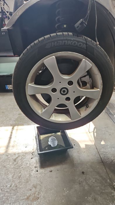 Smart 450 e 451 jantes com pneus quase novos