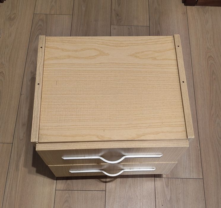 Conjunto de moveis de madeira (armário + cabeceira)