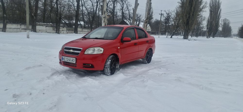 Продам Chevrolet Aveo в отличном состояние