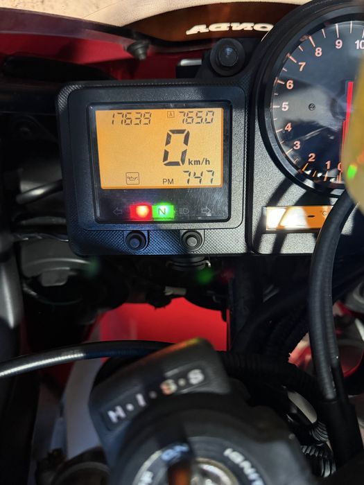 Motocykl honda cbr 929 rr fireblade